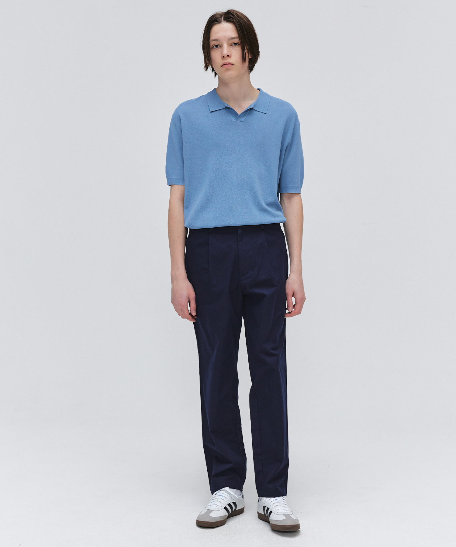 [R-FIT] One tuck Semi Wide chino Pants - Navy